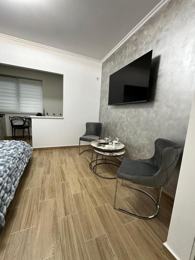Luxury Studio 7 Roşu Esterno foto
