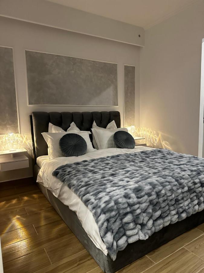 Luxury Studio 7 Roşu Esterno foto